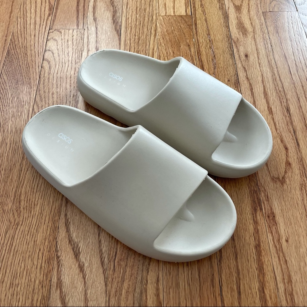 ASOS Yeezy Slide